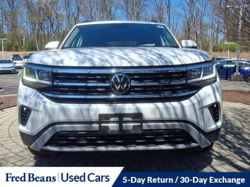 Certified 2023 Volkswagen Atlas SE w/ Black Wheel Package image 2