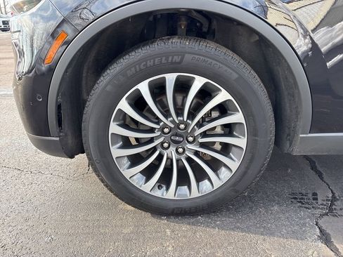 Used 2023 Lincoln Aviator Reserve image 9