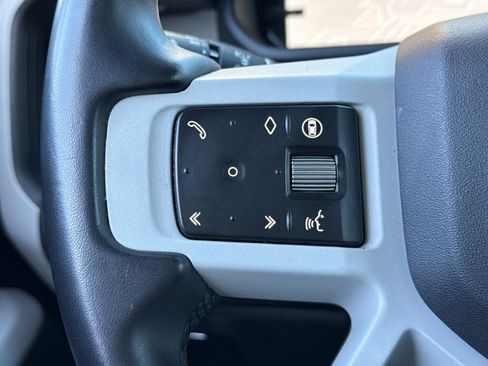 Used 2024 Land Rover Defender 110 S image 27
