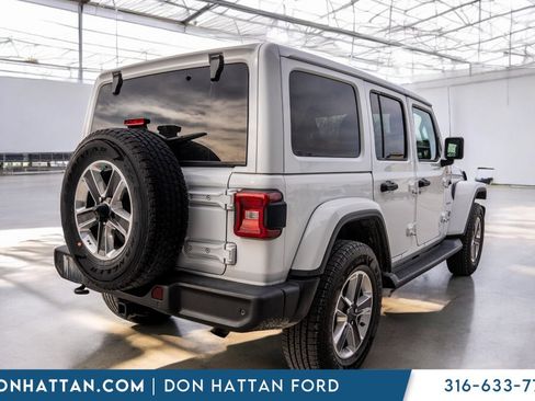Used 2021 Jeep Wrangler Unlimited Sahara image 26