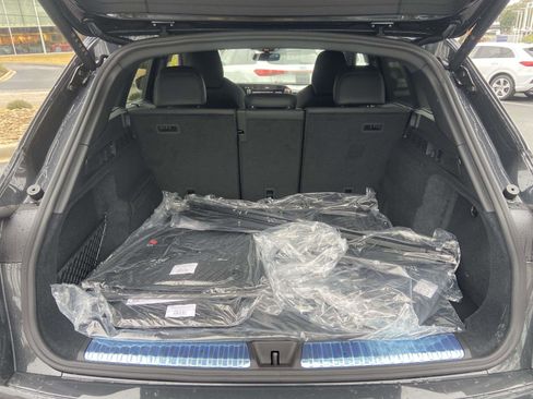 New 2025 Audi SQ5 Premium Plus image 12