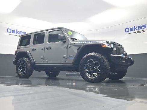 Used 2022 Jeep Wrangler Unlimited Rubicon 4xe w/ Cold Weather Group AWD/4WD image 38