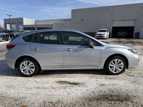 Used 2017 Subaru Impreza 2.0i image 6