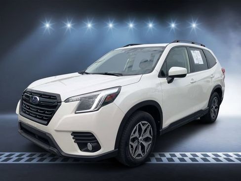 Used 2023 Subaru Forester Premium AWD/4WD image 7
