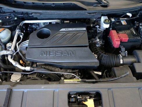 Used 2023 Nissan Rogue SV image 44