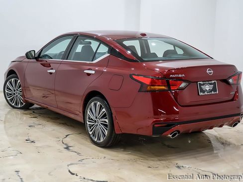 Used 2024 Nissan Altima 2.5 SL image 10