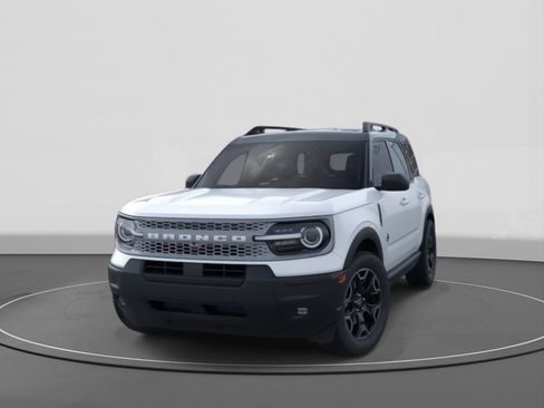 New 2025 Ford Bronco Sport Outer Banks image 2