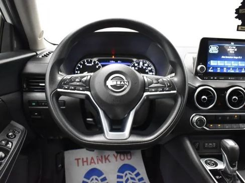 Used 2025 Nissan Sentra SV FWD image 19