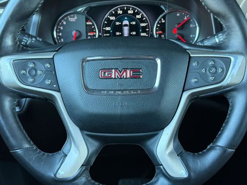 Used 2017 GMC Acadia Denali image 59