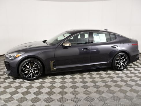 Used 2023 Kia Stinger GT-Line w/ Sun & Sound Package AWD/4WD image 9