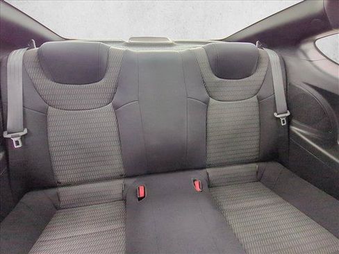 Used 2016 Hyundai Genesis 3.8 RWD image 21