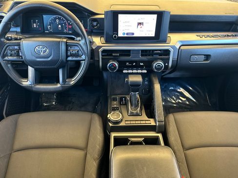Used 2024 Toyota Tacoma SR5 AWD/4WD image 16