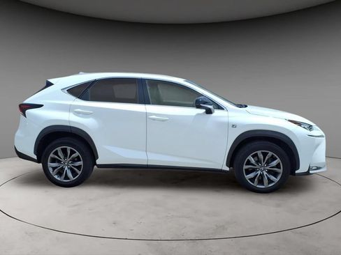 Used 2016 Lexus NX 200t FWD image 10