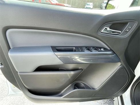 Used 2020 Chevrolet Colorado Z71 image 17