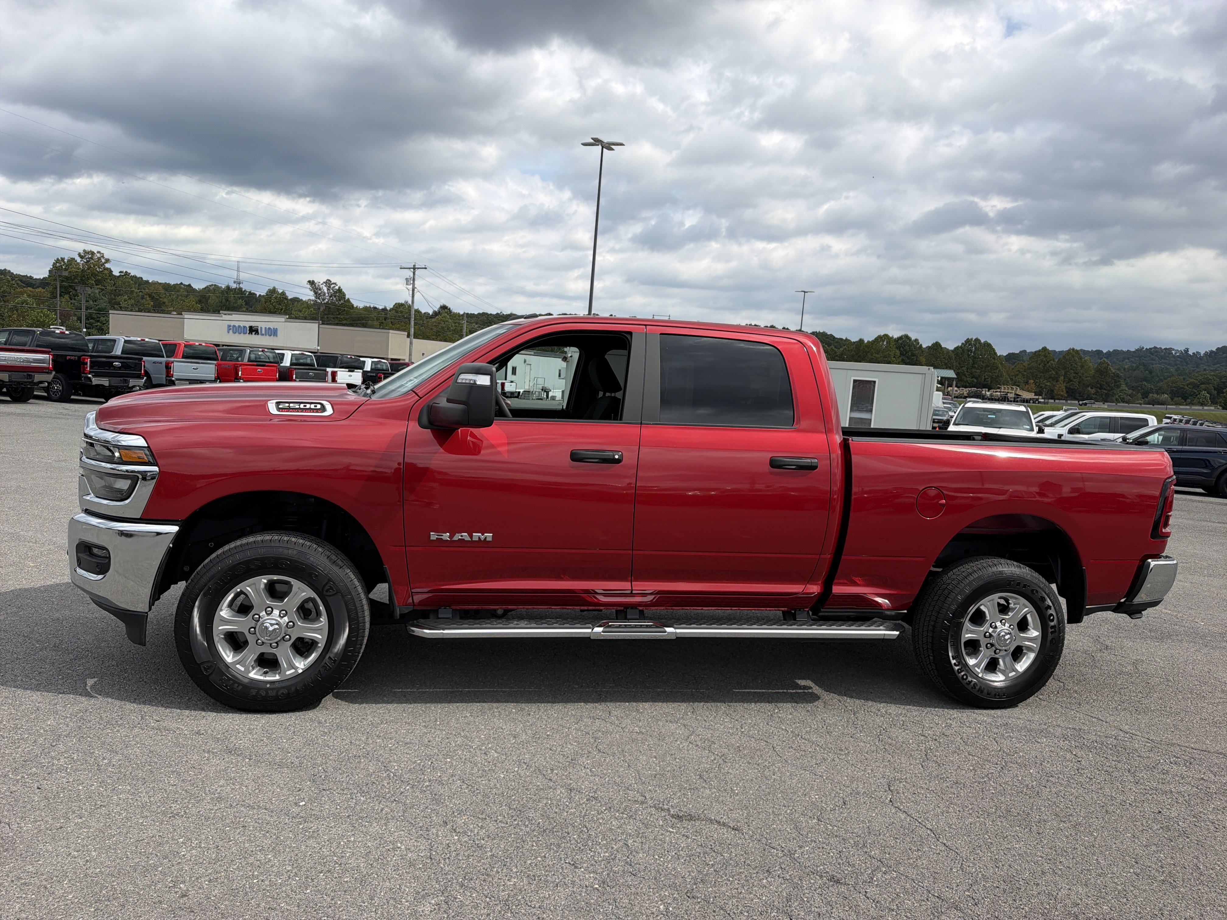 Used 2026 RAM 2500 Big Horn AWD/4WD image 9