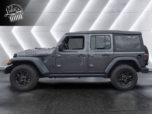 Used 2022 Jeep Wrangler Unlimited Sport AWD/4WD image 3