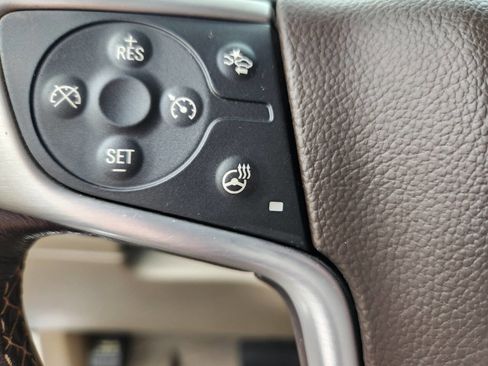 Used 2019 GMC Yukon XL SLT w/ Premium Edition AWD/4WD image 27