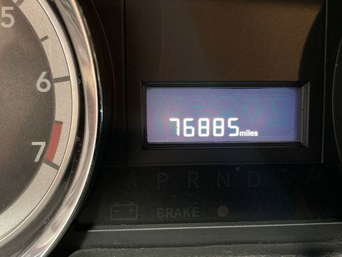 Used 2016 Dodge Grand Caravan SXT FWD image 15