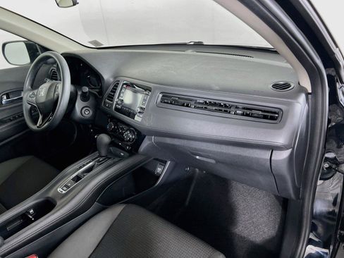 Used 2022 Honda HR-V LX image 28