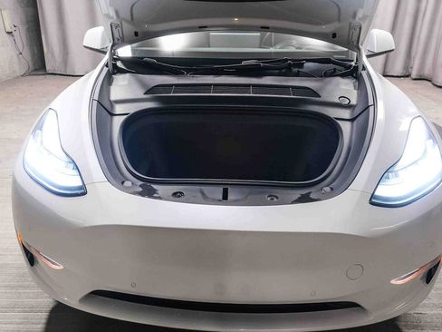 Used 2021 Tesla Model Y Long Range AWD/4WD image 26