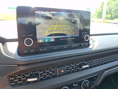 Certified 2023 Honda Accord EX image 24