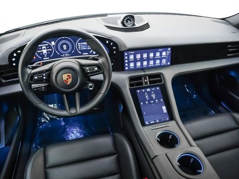 Used 2024 Porsche Taycan 4S image 18