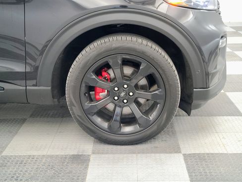 Used 2023 Ford Explorer ST w/ Equipment Group 401A AWD/4WD image 13