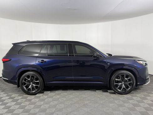 Used 2026 Lexus TX 500h AWD w/ Technology Package image 35