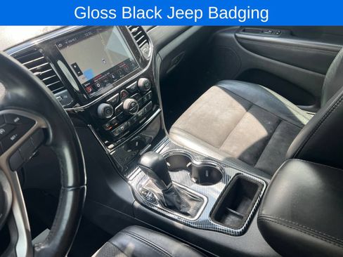 Used 2022 Jeep Grand Cherokee Laredo X RWD image 24