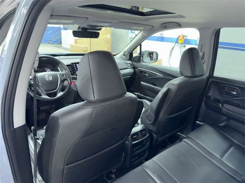 Certified 2023 Honda Ridgeline RTL image 29