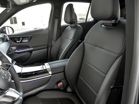 Certified 2025 Mercedes-Benz GLC 300 4MATIC image 14