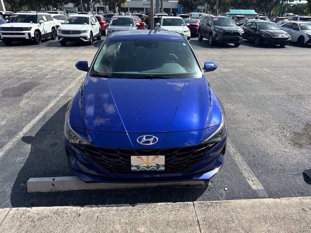Certified 2023 Hyundai Elantra SEL FWD image 2