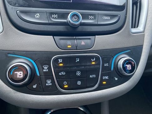 Used 2025 Chevrolet Malibu LT image 26