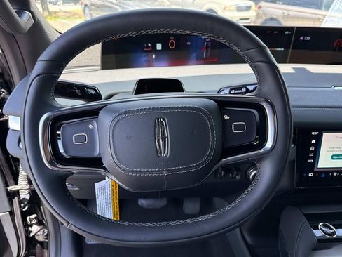 New 2025 Lincoln Navigator L Reserve w/ Jet Appearance Package image 26