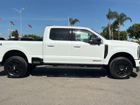 New 2026 Ford F250 Lariat w/ Black Appearance Package AWD/4WD image 2
