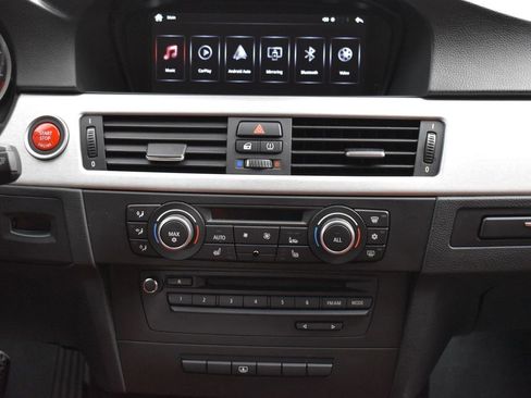 Used 2011 BMW M3 Sedan image 21