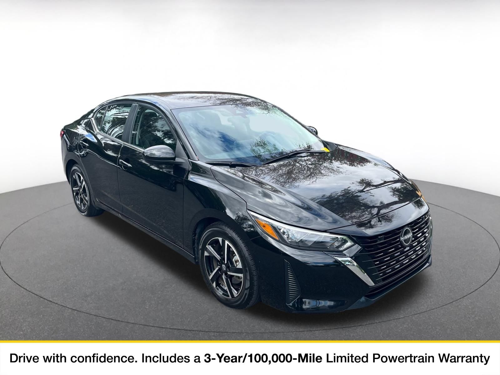 Used 2025 Nissan Sentra SV FWD image 1