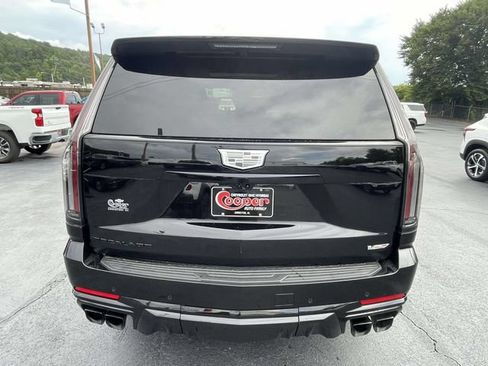Used 2026 Cadillac Escalade V w/ LPO, ONYX Package AWD/4WD image 3