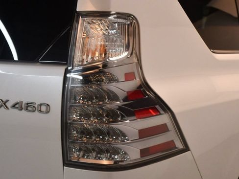 Used 2018 Lexus GX 460 Premium w/ Premium Package AWD/4WD image 16