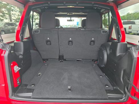 Used 2022 Jeep Wrangler Unlimited Sport AWD/4WD image 13
