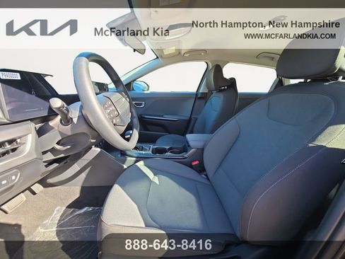 New 2025 Kia K4 LXS image 10