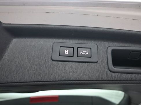 Used 2020 Subaru Forester Premium AWD/4WD image 28