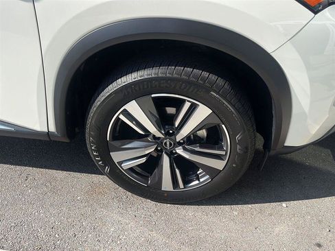 Used 2021 Nissan Rogue SL w/ Premium Package FWD image 11