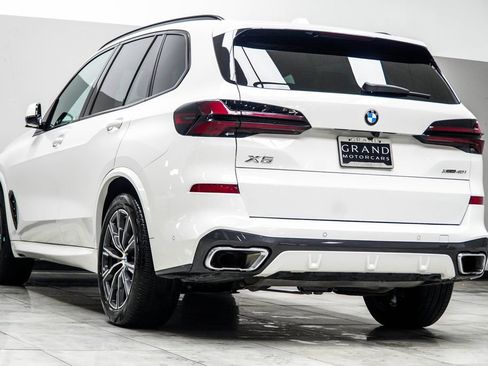 Used 2026 BMW X5 xDrive40i AWD/4WD image 14