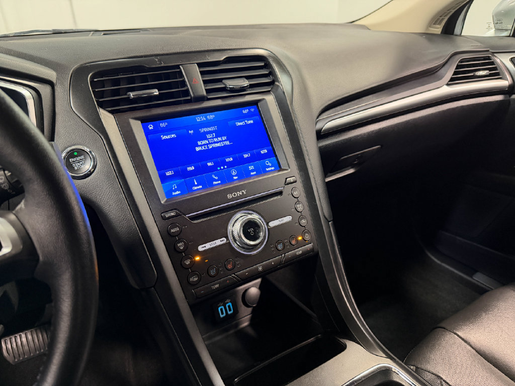 Used 2020 Ford Fusion Energi Titanium FWD image 81