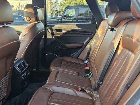 Used 2019 Audi Q5 2.0T Premium w/ Convenience Package image 21