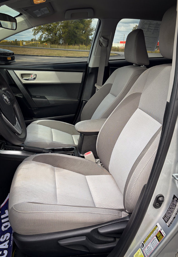 Used 2017 Toyota Corolla LE FWD image 20