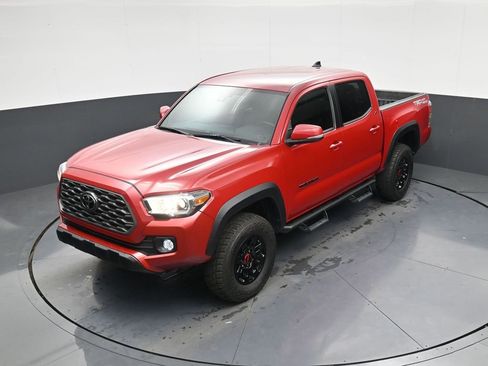 Used 2022 Toyota Tacoma TRD Off-Road image 28