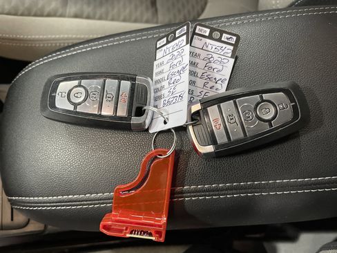 Used 2022 Ford Escape SE w/ Convenience Package image 25