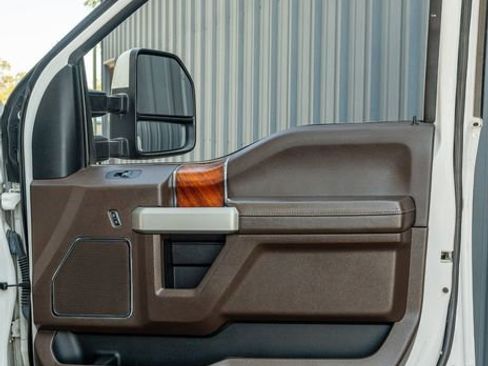 Used 2017 Ford F250 King Ranch w/ King Ranch Ultimate Package image 44